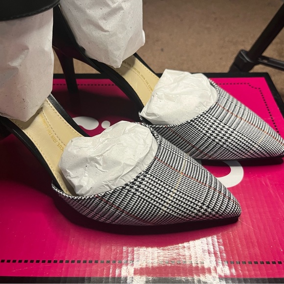 Size 7 Sam Edelman Black & White Plaid Heel - Picture 10 of 10